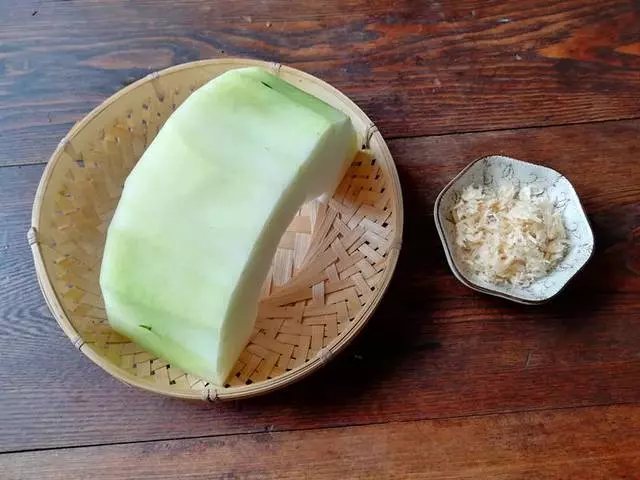 十幾分鐘就能做出一碗清香四溢的湯,家裡要常吃,補鈣又瘦身