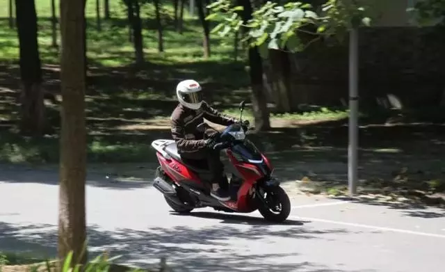 拳打巧格,腳踢甲魚,這款踏板憑什麼這麼狂?