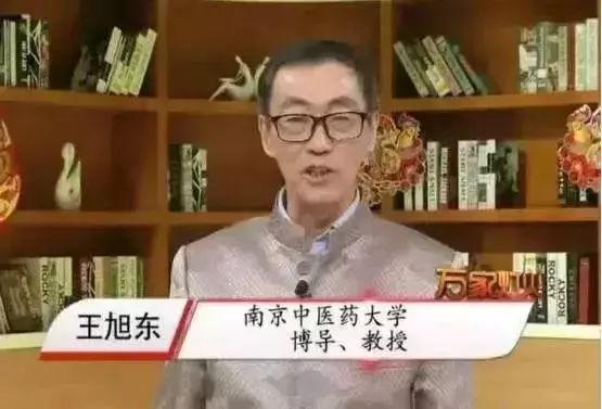 頸椎病動頸子?那是最笨的辦法,用兩招搞定