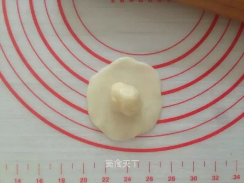造型簡單,酸甜不膩口- 椰蓉開口酥