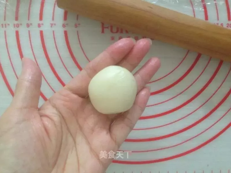 造型簡單,酸甜不膩口- 椰蓉開口酥