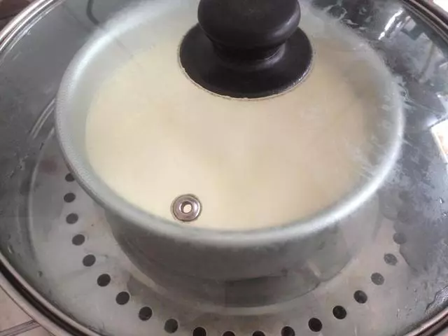 沒有烤箱也能做出好吃的蒸蛋糕,不上火有營養,早餐我就吃它了!