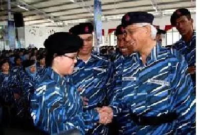 這些大馬部長的女兒你見過了嗎?沒想到副首相的女兒長得這麼漂亮! 搞到alvin tan都要對他做出。。。!