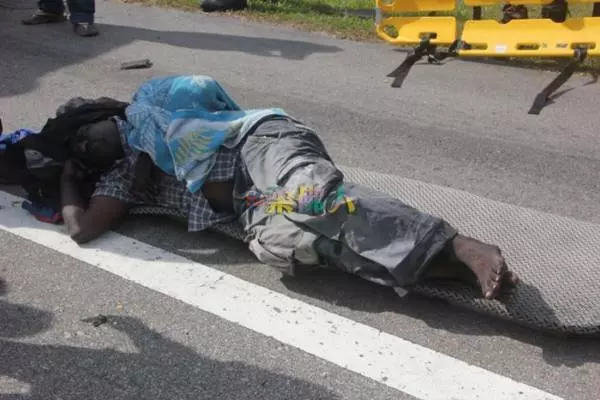 【南北大道5車連環撞】大道封路維修車速減慢,拖格撞油槽車釀禍!