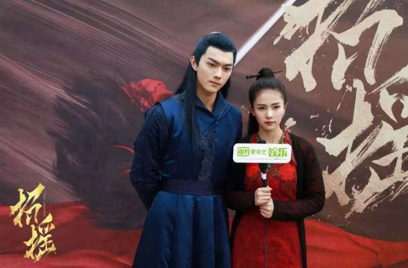 「傅恆」許凱新劇《招搖》一人分飾兩角!劇中女主角還是他的「正牌女友」!網友:比魏瓔珞美太多了!