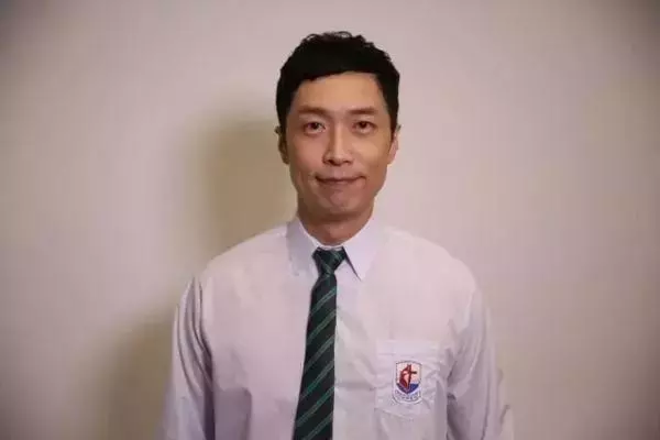47歲前TVB小生被爆與人妻「秘戀三個月」!本人親自澄清~~~