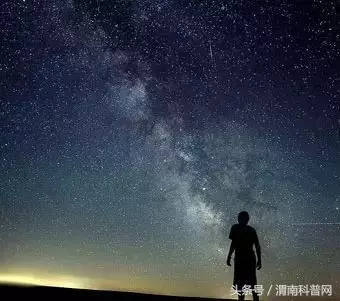 正是孤獨讓你出眾(深度好文)