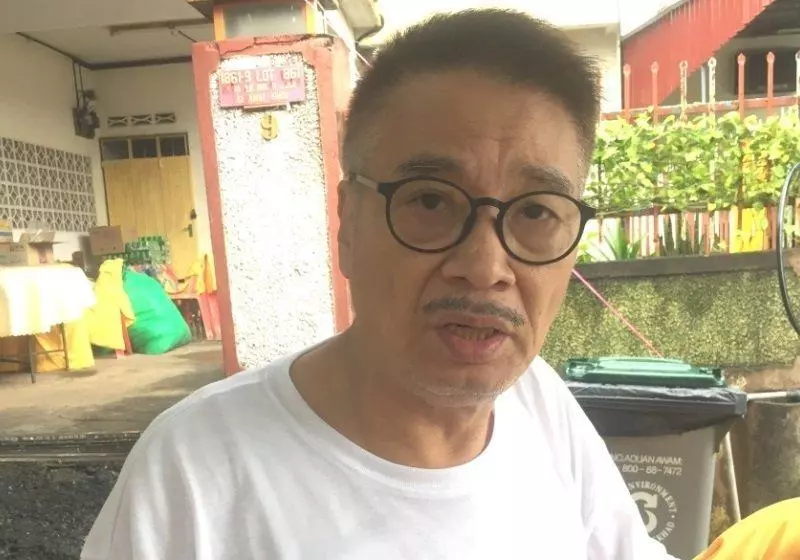 為缺席婚宴向岳父道歉.吳孟達回馬奔喪