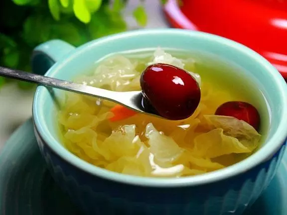 「秋天一碗湯,不用醫生幫」九月多喝這兩碗湯,防秋燥養五臟