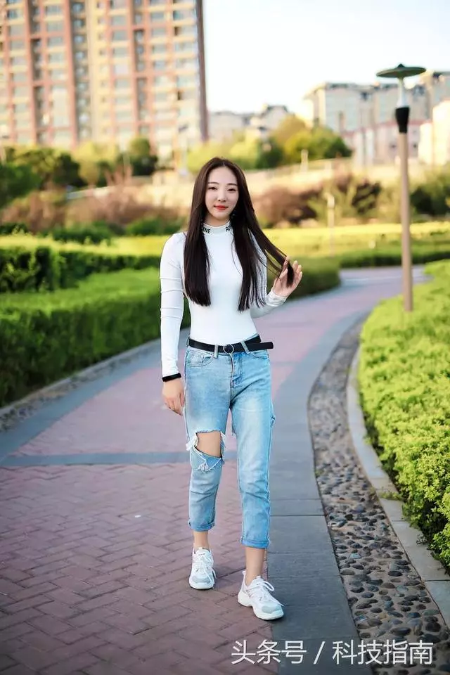 高顏值AMOLED彩屏的榮耀手環4,喜歡運動的妹子要不要來一個?