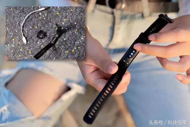 高顏值AMOLED彩屏的榮耀手環4,喜歡運動的妹子要不要來一個?