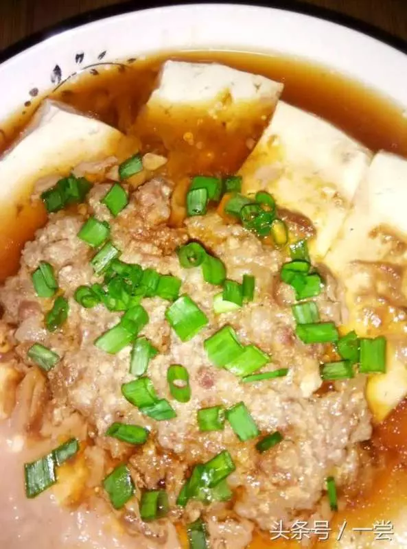 豆腐這樣蒸著吃,做法簡單,營養豐富,嘗一下軟嫩可口,人人都喜歡!
