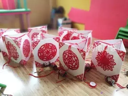 10種班級配色方案,解決你的開學環創難題!
