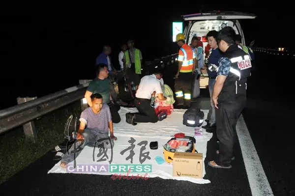 羅厘3車連環撞 15人嚇破膽
