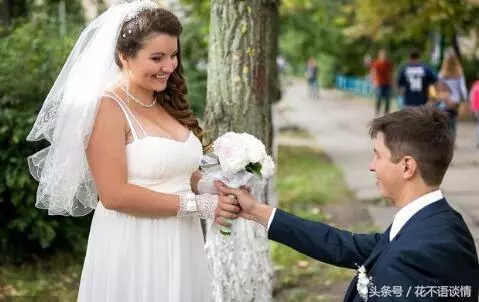 婆婆給8萬彩禮,全款買房,去婆家時聽到鄰居說一話,我悔婚了