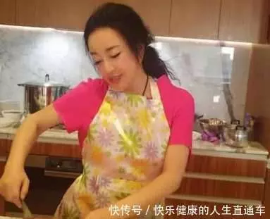 劉曉慶63歲懷孕,這位黃埔少將的老公好威猛