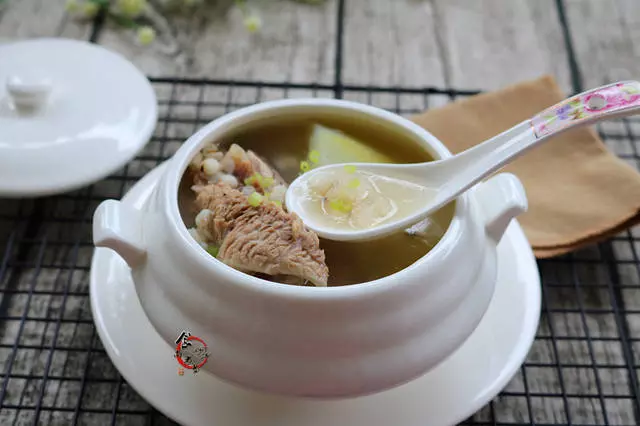 用這幾樣食材煲湯,非常接地氣,婦女喝止帶祛濕,男人喝強腎利尿