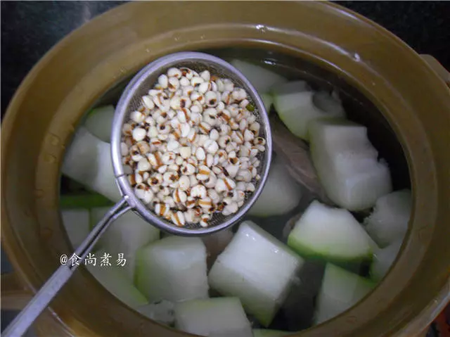 用這幾樣食材煲湯,非常接地氣,婦女喝止帶祛濕,男人喝強腎利尿