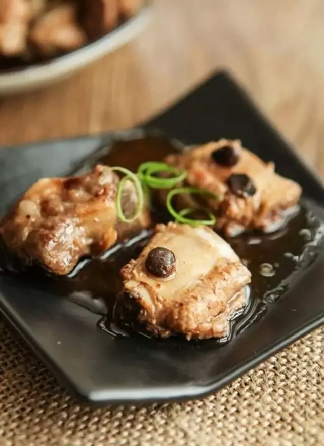 常給孩子吃這7種食物,孩子猛長個,不缺鈣,大腦聰明發育好!