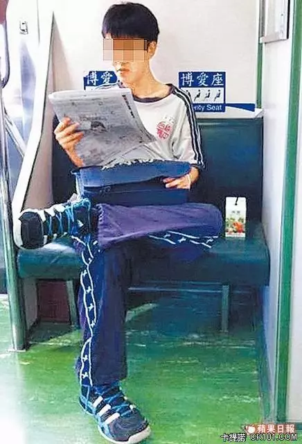 對號「長途」火車也要讓座?年輕人買坐票挨轟