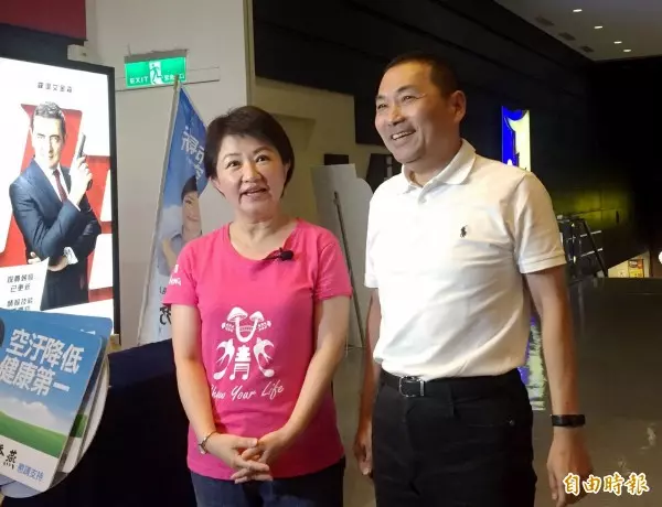 盧秀燕「回娘家」拜票 自嘲帶「兩串蕉」