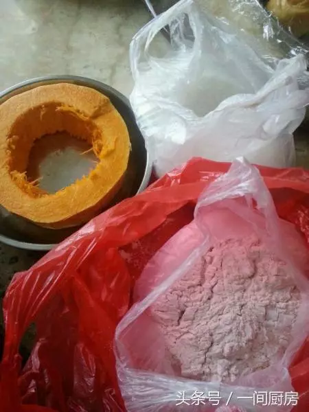 金黃的南瓜餅,簡單易做零失敗,超好吃,比蛋糕都好吃(純素)