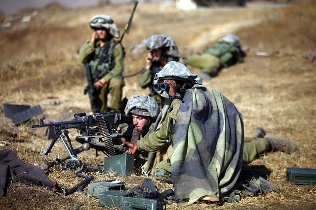 大戰在即,俄土伊喊話美軍立即走人!美國慫了:別誤傷有事坐下談