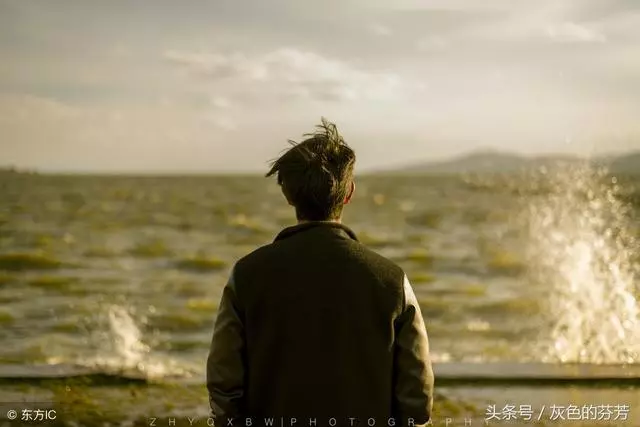 抵擋不住物質的誘惑,老婆終究還是選擇離開了我