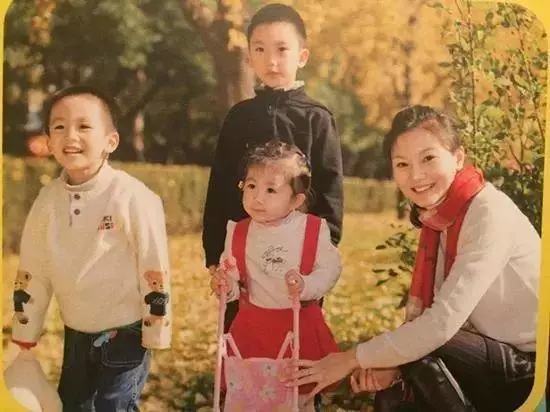 時隔26年,張藝謀首談:為何不娶廝守八年的鞏俐而選擇小31歲陳婷