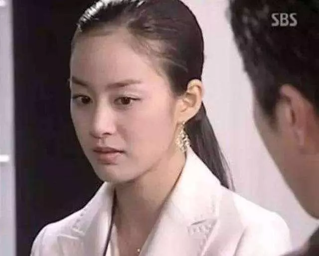 《天國的階梯》三大女演,她大紅大紫,她嫁男神,她卻人氣下滑