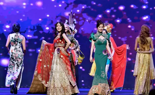 2018年大馬世姐 19歲拉麗莎三料冠軍