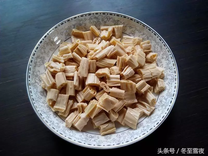 花生米別總是用來炒了,試試這個新做法,好吃入味還不上火(純素)