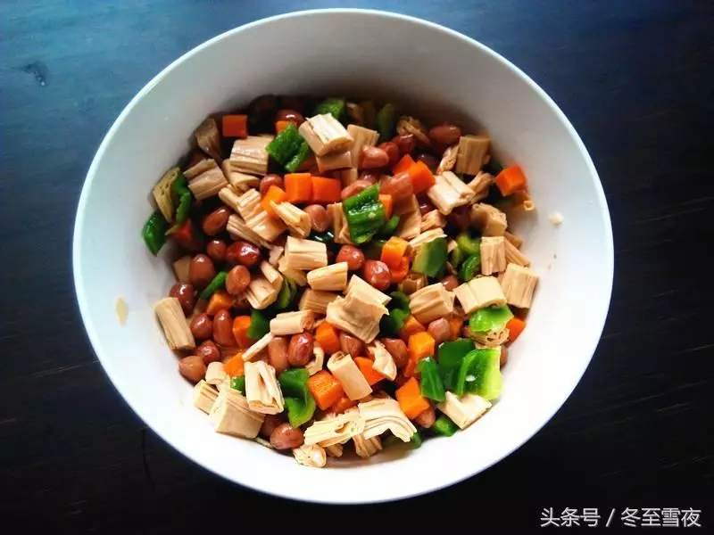 花生米別總是用來炒了,試試這個新做法,好吃入味還不上火(純素)