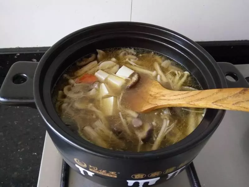 吃補藥一籮筐,不如喝它一大碗,鮮美有營養,連鍋一起端,太香了 !