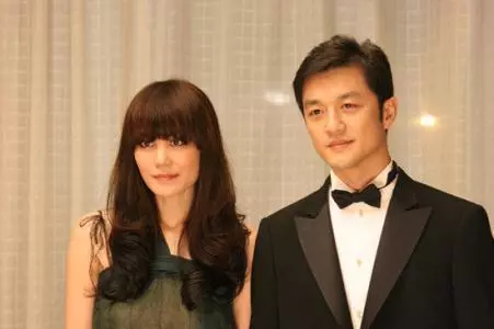 王菲誇張柏芝是好媽媽,張柏芝卻只回了三個字,倆個會演戲的女人!
