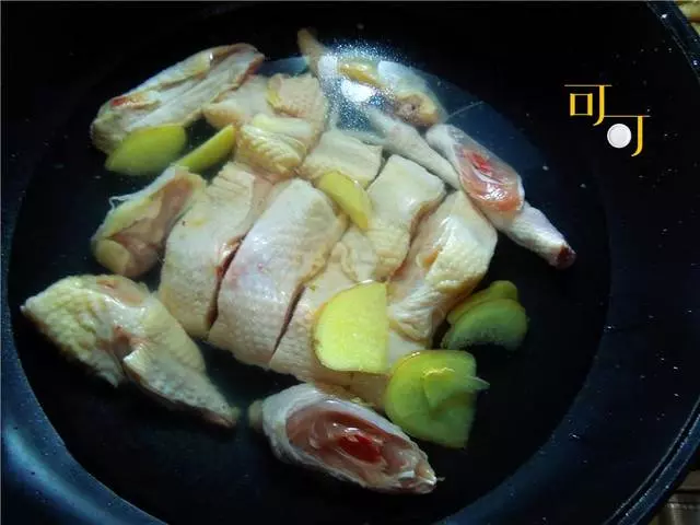 秋天貼秋膘,燉一鍋香濃美味、不失營養的雞湯,配這兩樣食材真香