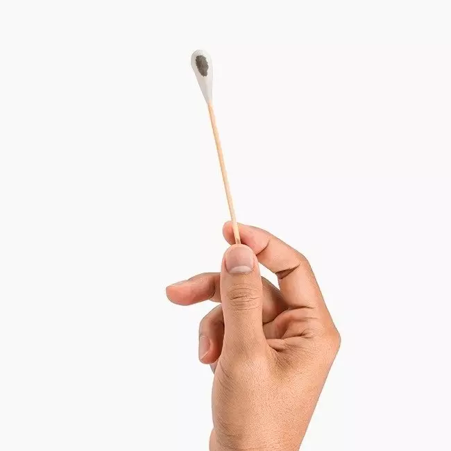 你最近挖完耳朵的「棉花棒是什麼顏色」?診斷你的身體到底出了什麼問題