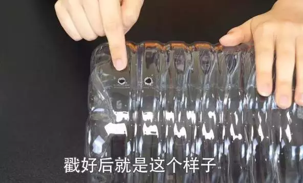 空寶特瓶不要仍!插上2跟吸管「省錢又實用」 超猛用途鄰居看了紛紛效仿 -