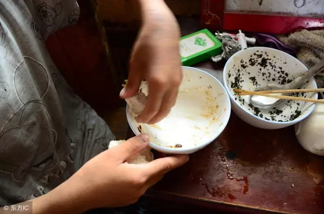 小姑子,你都結婚了,還問你哥哥要錢旅遊,眼裡有你嫂子嗎