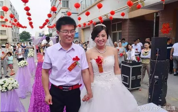 老公去世3年,我把婆婆當親媽,一天有人敲門,開門後我哭成淚人