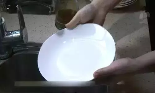 洗潔精再不用買了,3分鐘教你自製洗潔精!吃完柚子剩下的柚子皮有新用處了!純天然不傷手