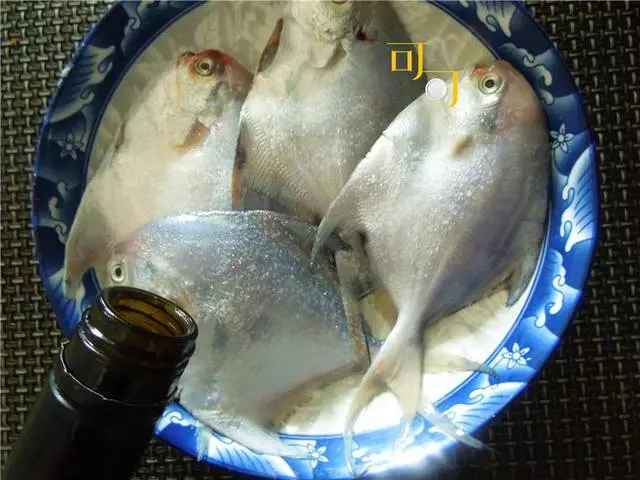 鯧魚這麼煎又香又酥,保證皮不破、肉不散,老公下酒最愛