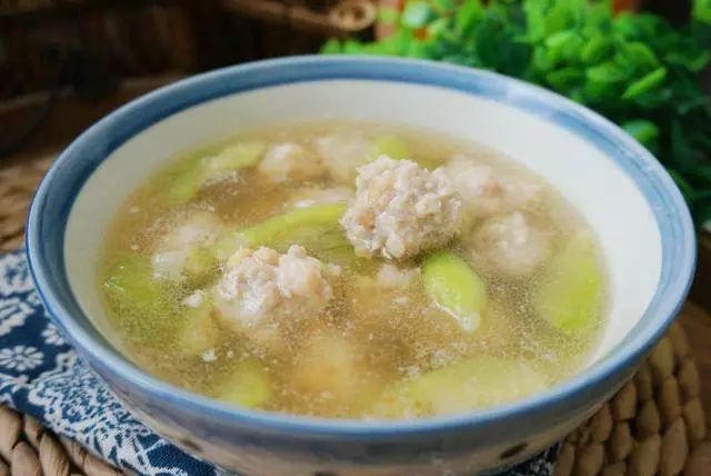 秋補要常喝湯,這湯清淡又營養,鮮香味美,我家每周熬一鍋