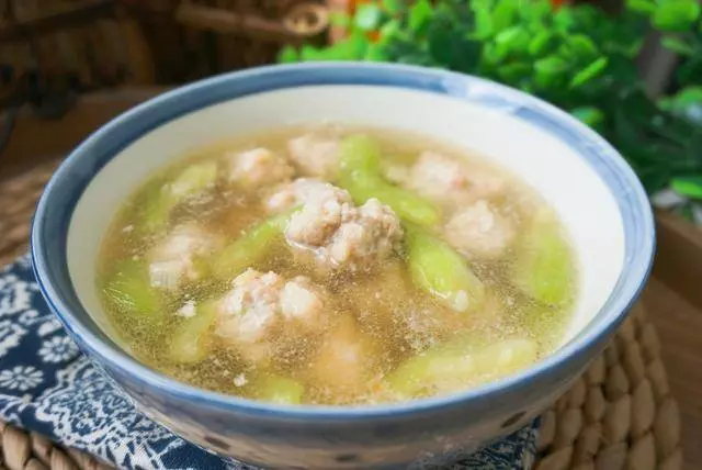 秋補要常喝湯,這湯清淡又營養,鮮香味美,我家每周熬一鍋