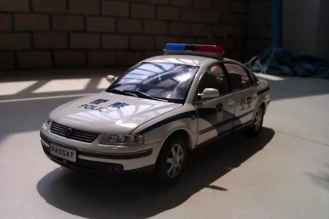 國產警車霸氣亮相,中國警車終於擺脫大眾了,帥呆了