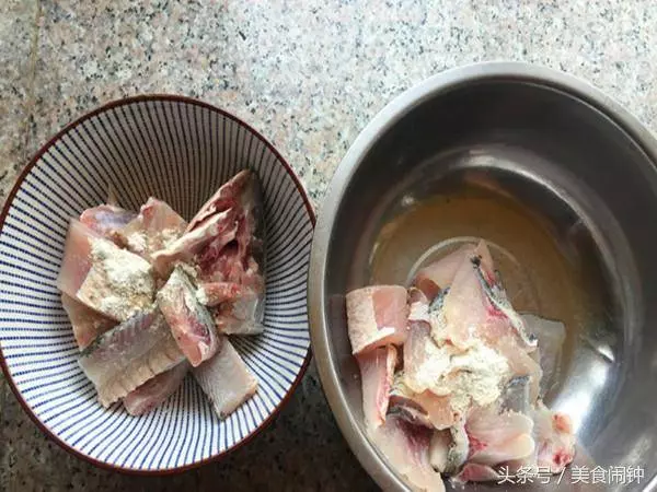 自從吃了媳婦做的這道酸菜魚,一到周末哥們就來蹭飯,攔都攔不住