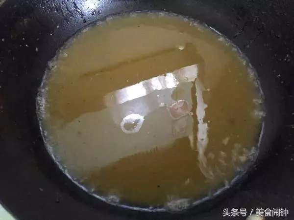 自從吃了媳婦做的這道酸菜魚,一到周末哥們就來蹭飯,攔都攔不住