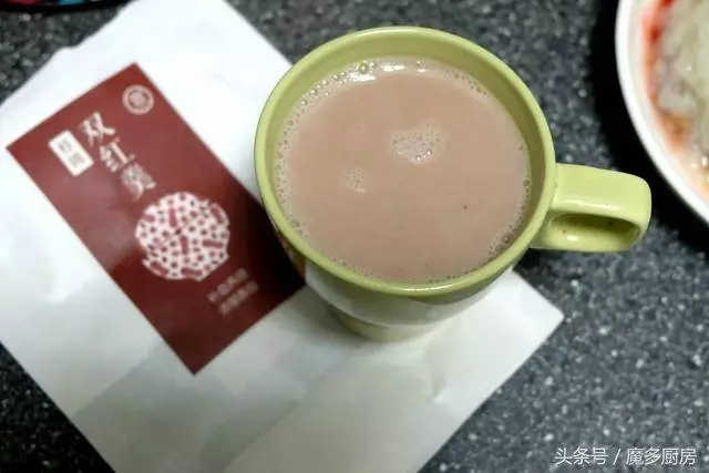 這款早餐飲品特別推薦給女性朋友,補氣血養容顏,適合經常喝!