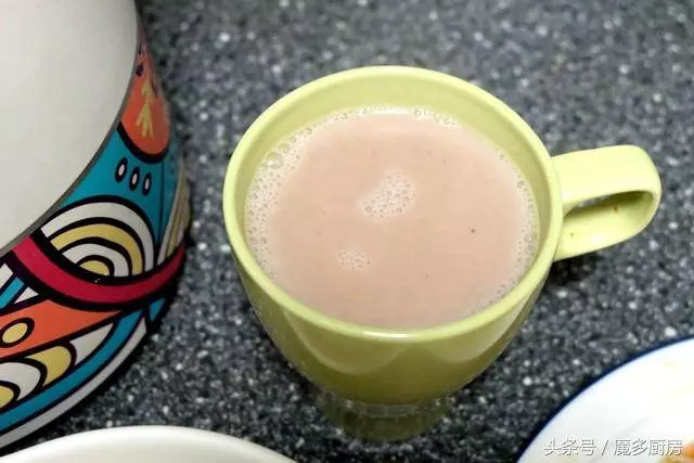 這款早餐飲品特別推薦給女性朋友,補氣血養容顏,適合經常喝!