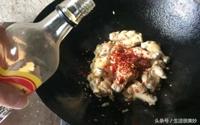 雞腿這樣做最好吃,很多人不會做,比飯店做的還好吃,越吃越上癮 !